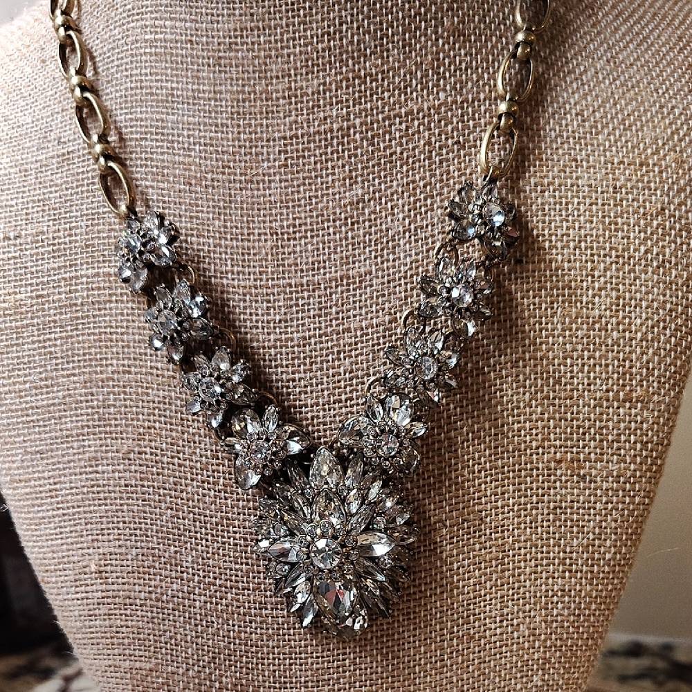 Chloe + Isabel Mirabelle Statement Necklace - Picture 1 of 4